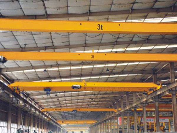 龍門吊吊臂是如何進(jìn)行伸縮調(diào)節(jié)的？